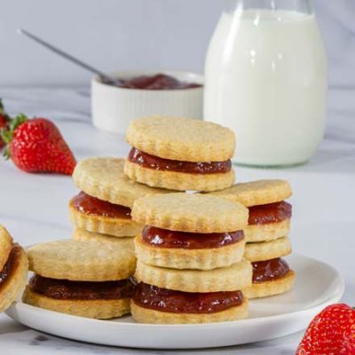 Strawberry and cream sandwich cookies